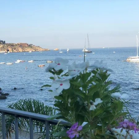 & Sea * Giardini-Naxos